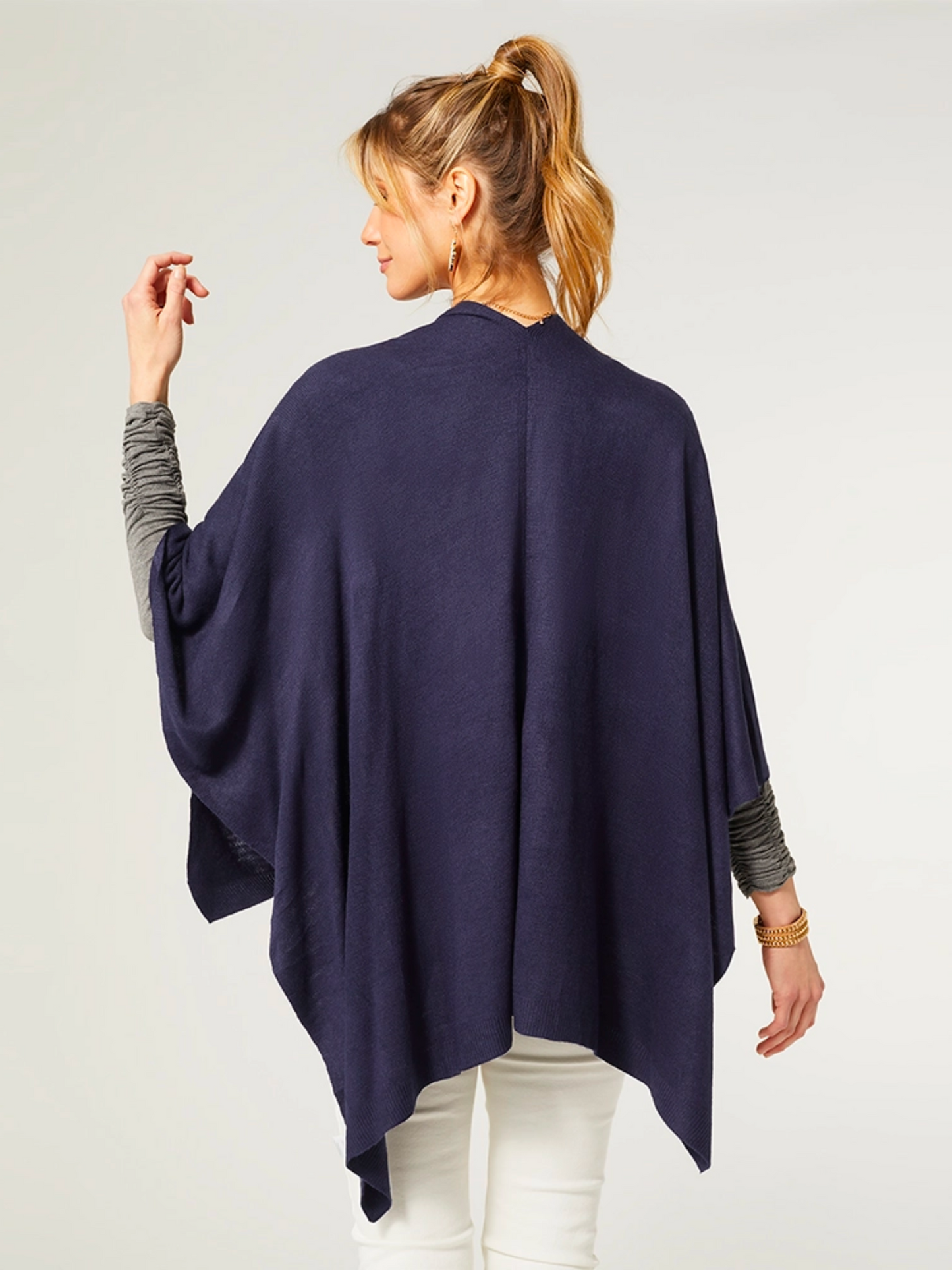 Lightweight Wrap in Navy