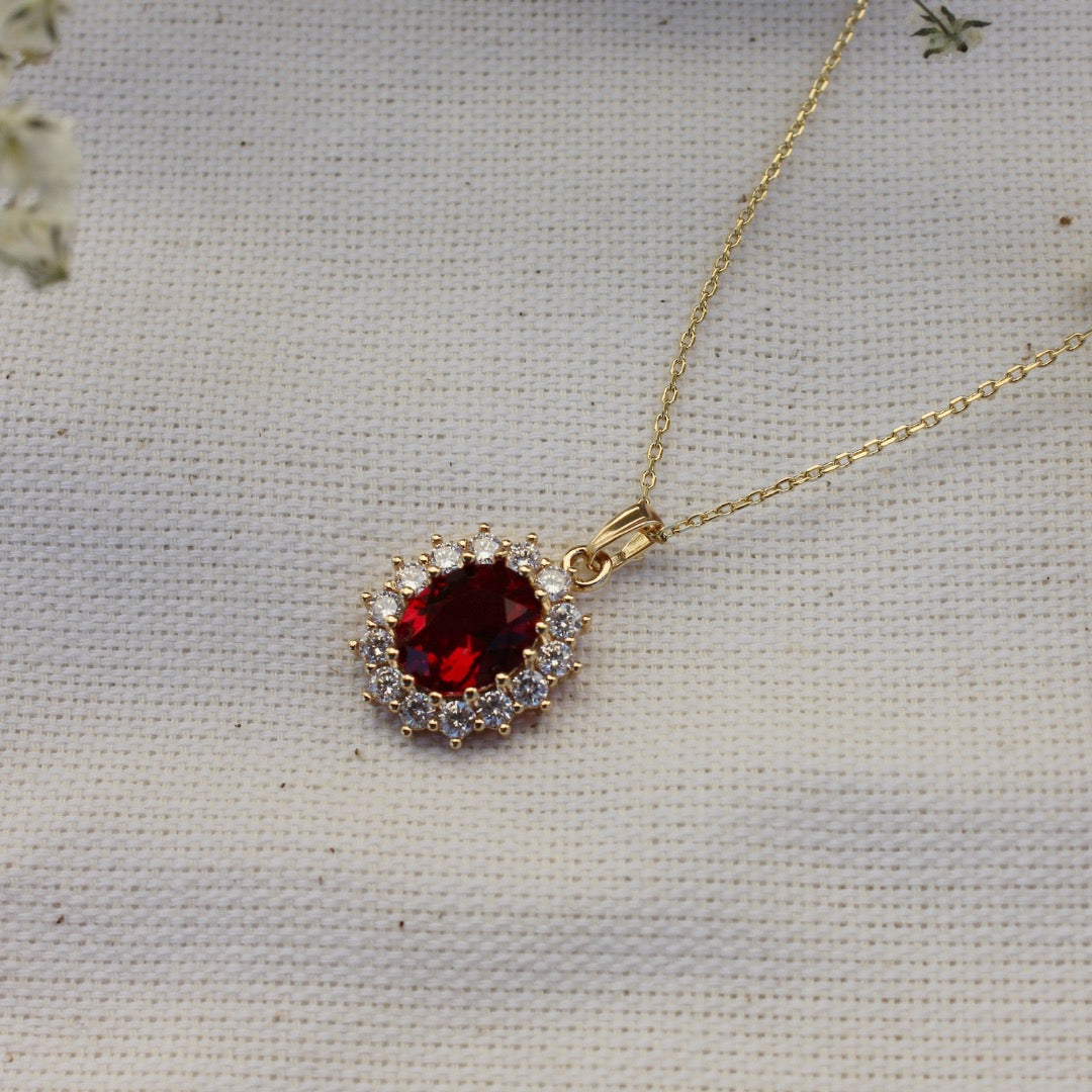 The Duchess Necklace - Red