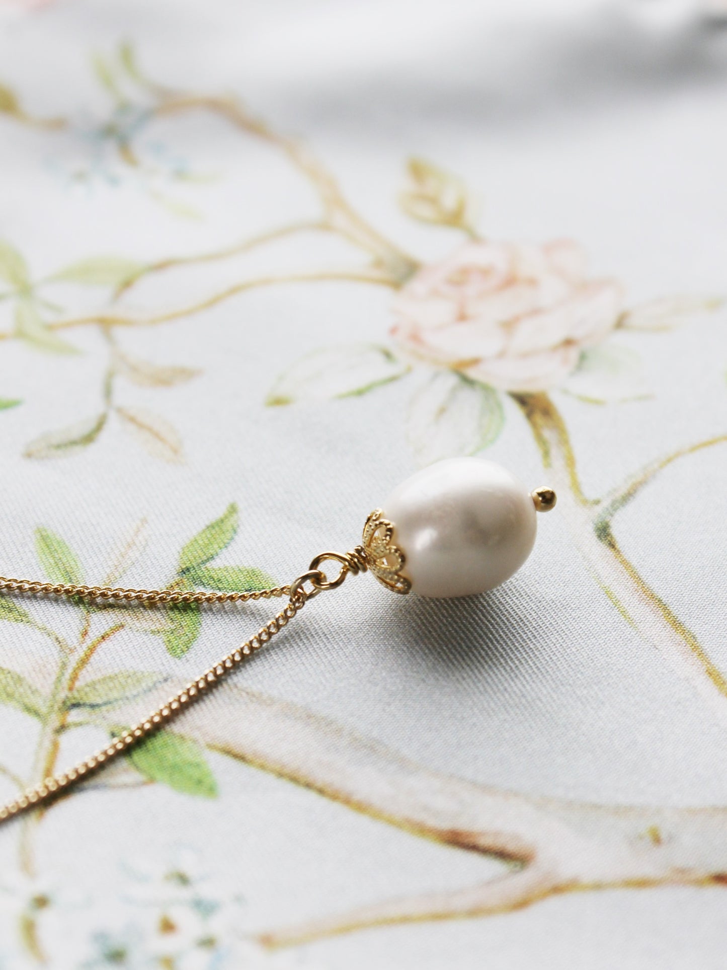 Baroque Pearl Drop Necklace