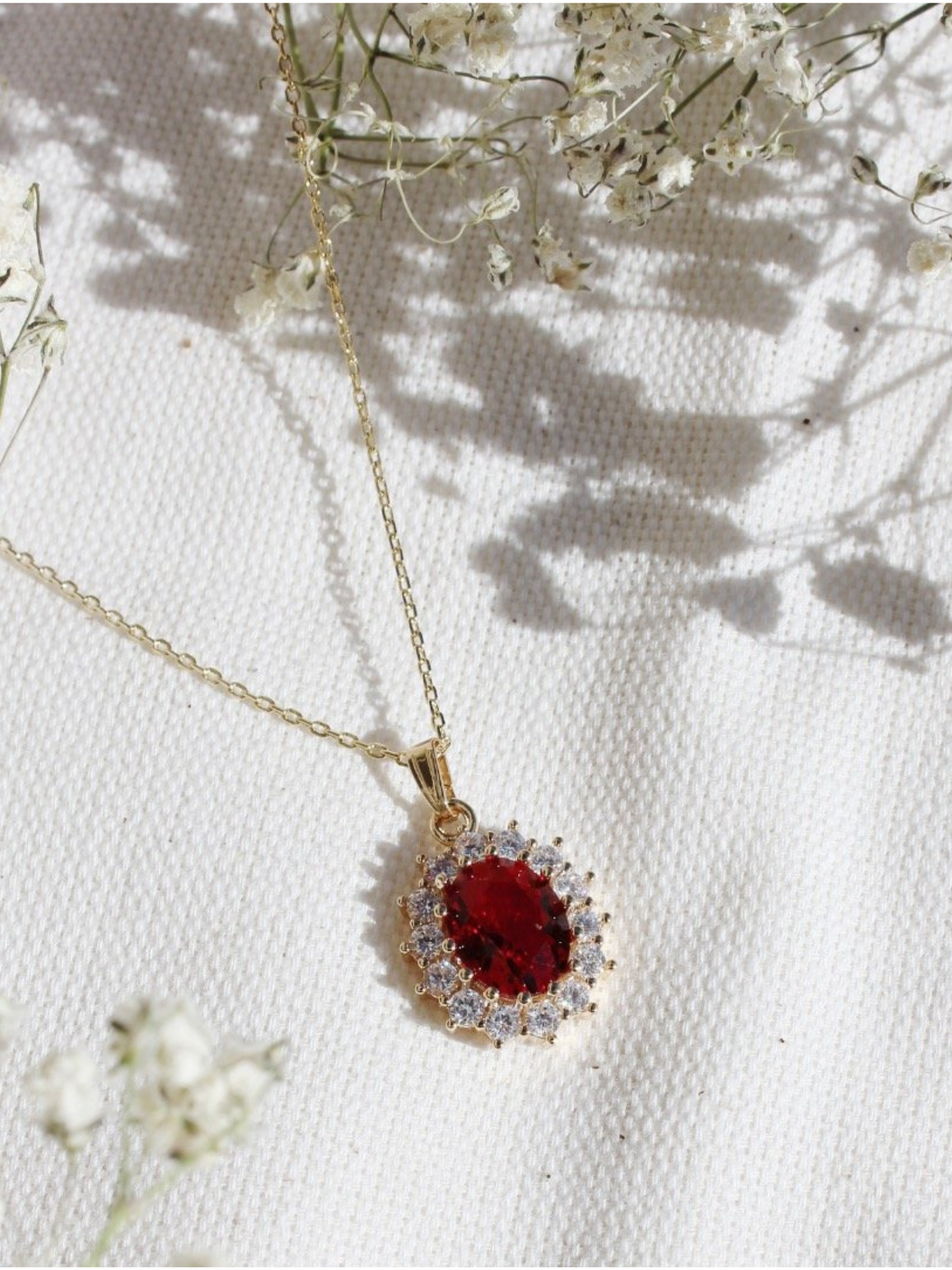 The Duchess Necklace - Red